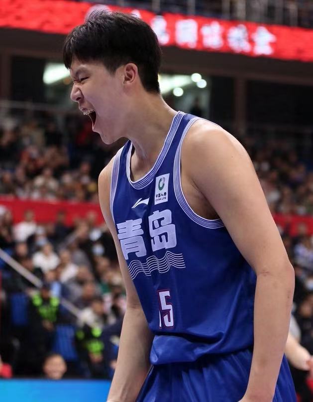 杨瀚森8+8+5+3篮板创新高夏联G4开拓者击败火箭