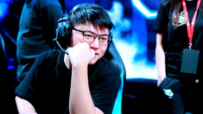 澳客体育-elk才是绑架打野的那个人，风格跟Uzi一模一样50亮522回复英雄联盟