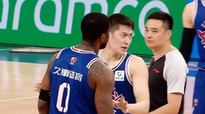 关于河北队攻守俱佳，赢得强劲对手顶住压力的信息