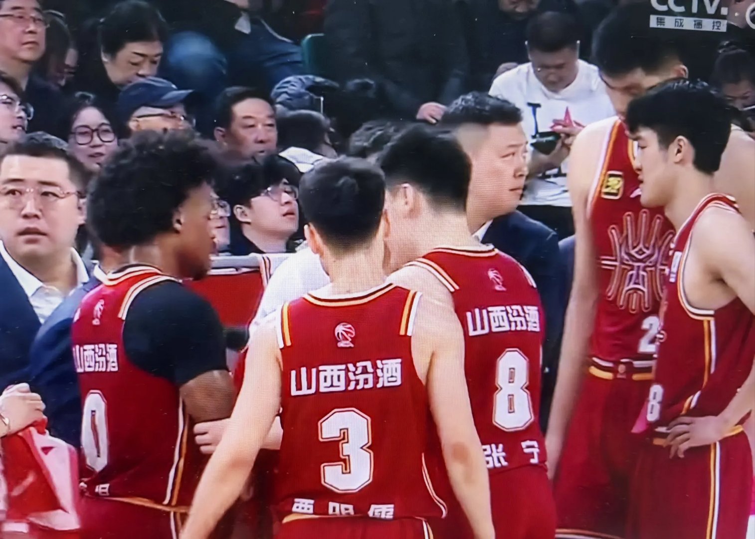 山西队客场比赛全队表现火爆
